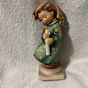 Heavenly angel Hummel